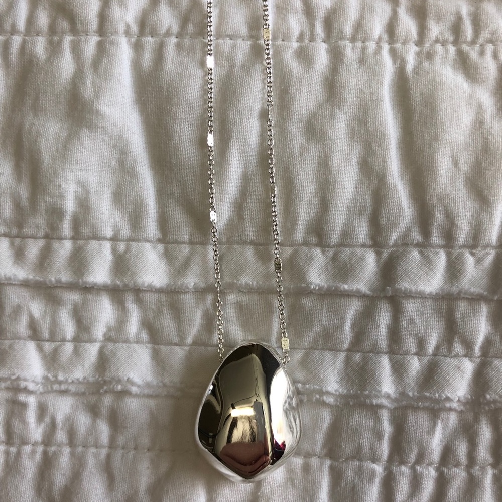 Stella and Dot Ulani necklace